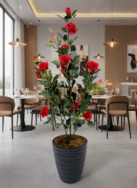 plante artificielle de roses rouges