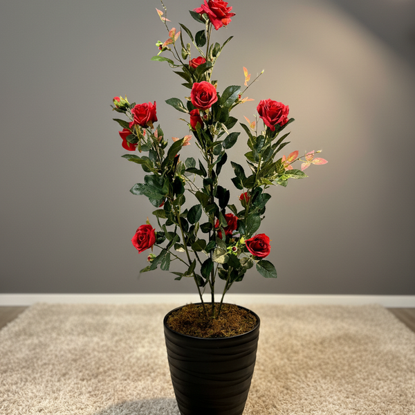 plante artificielle de roses rouges