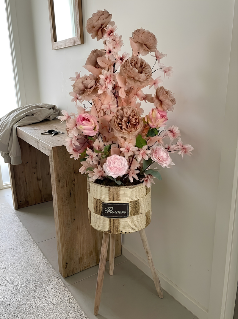 Rêve Poudré –  Cache-pot Doum sur Pieds Bois 122 cm
