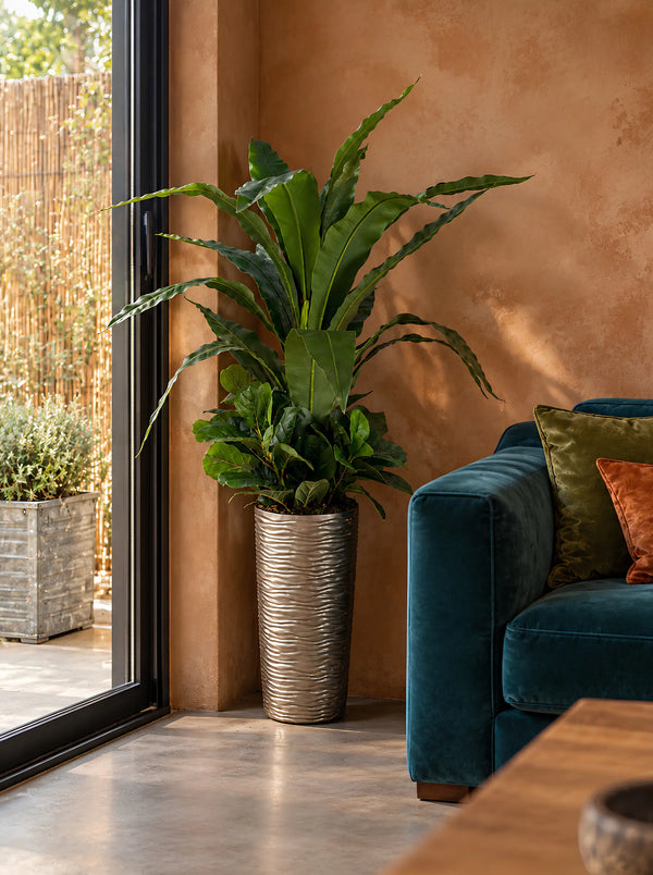Ficus lyrata artificiel de 160cm avec feuillage long et pot gris design, parfait comme plante artificielle pour la décoration d'intérieur.  