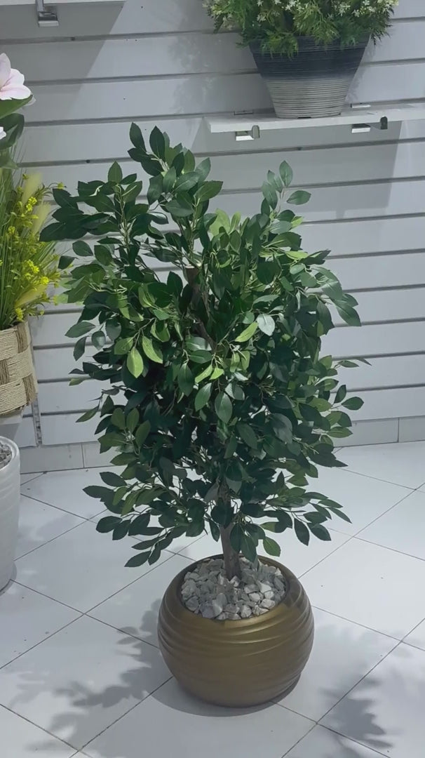 Ficus dense artificiel 110cm pot doré — vue showroom Saraflora Maroc